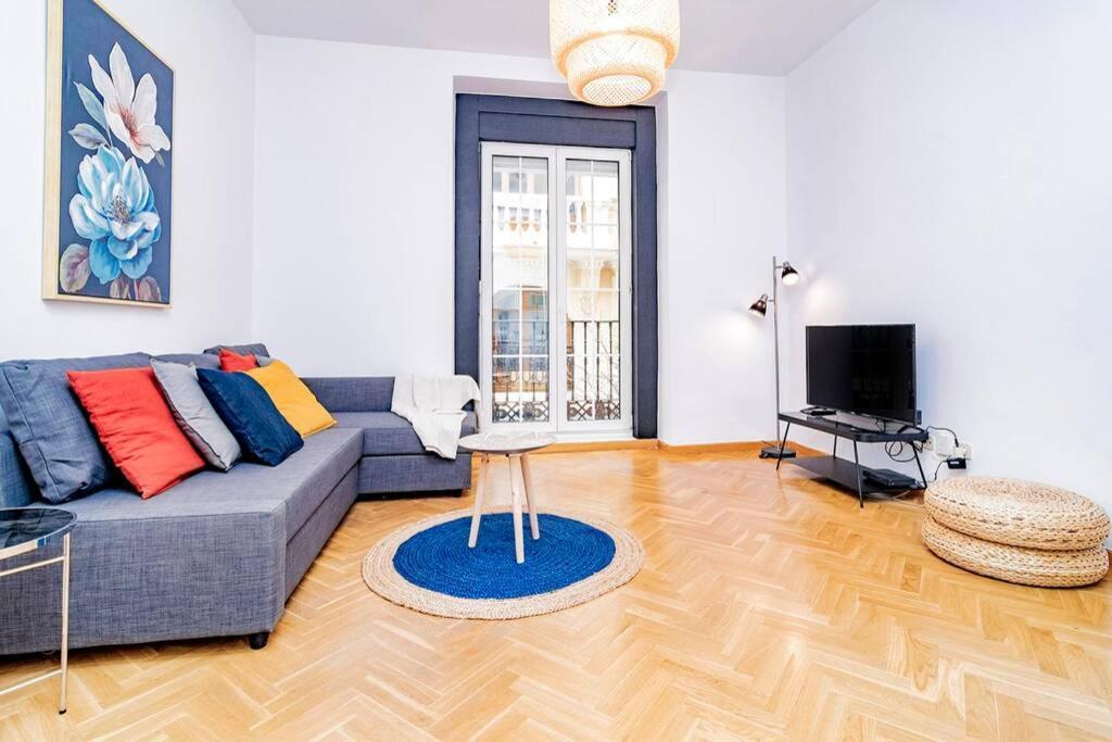 Encantador Apartamento En Chueca Junto A Gran Via, Infantas 1-1 By Batuecas Madrid Exteriör bild